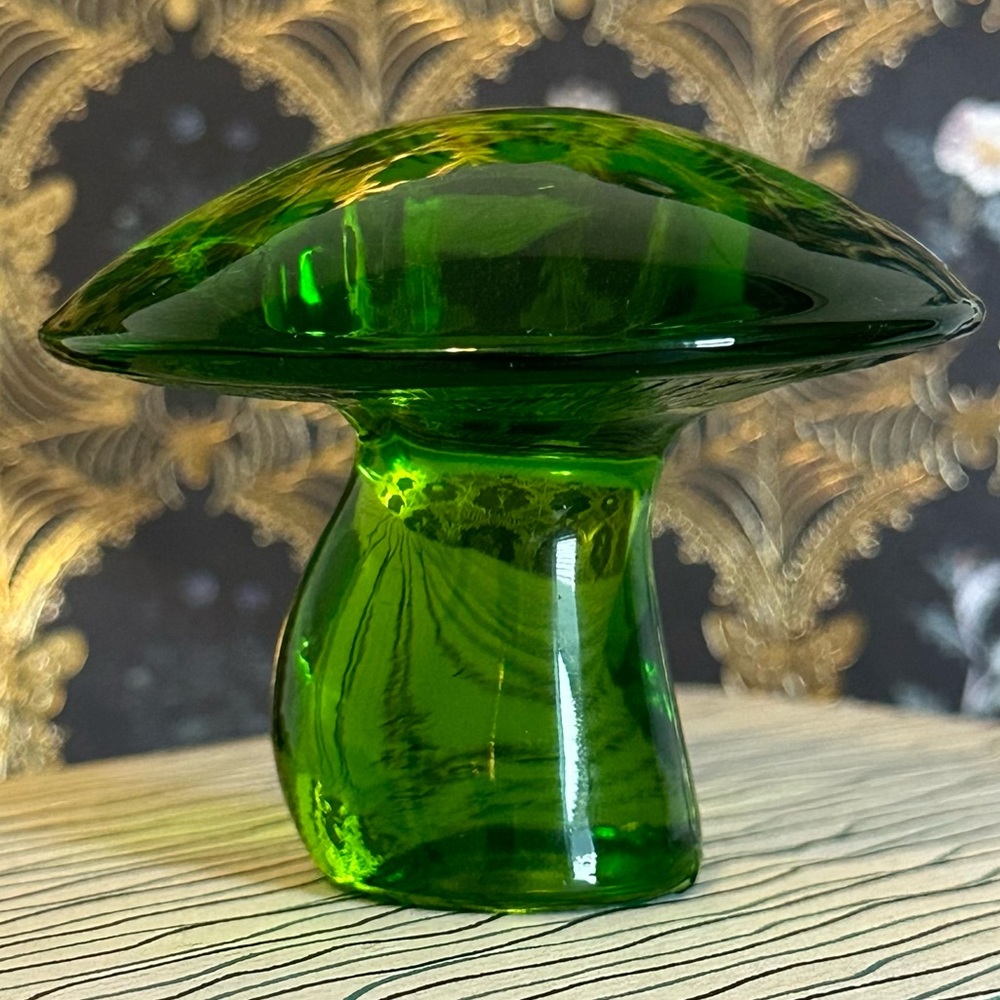 MCM Mid Century Modern Viking Glass Paperweight Green Mushroom Cottagecore